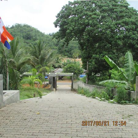 The Breeze Hotel Elpitiya  Экстерьер фото
